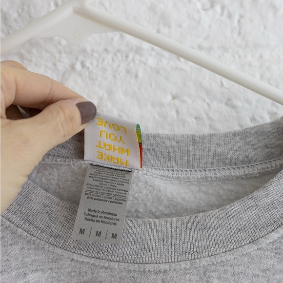 OMOCAT Heather Gray Sweatshirt with Cat Print - Medium - Picture 5 of 6